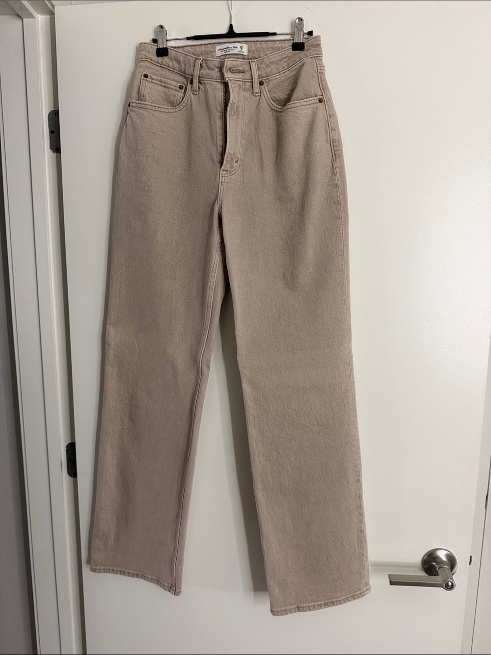 Abercrombie & Fitch High-Rise 90s relaxed Jeans in Beige